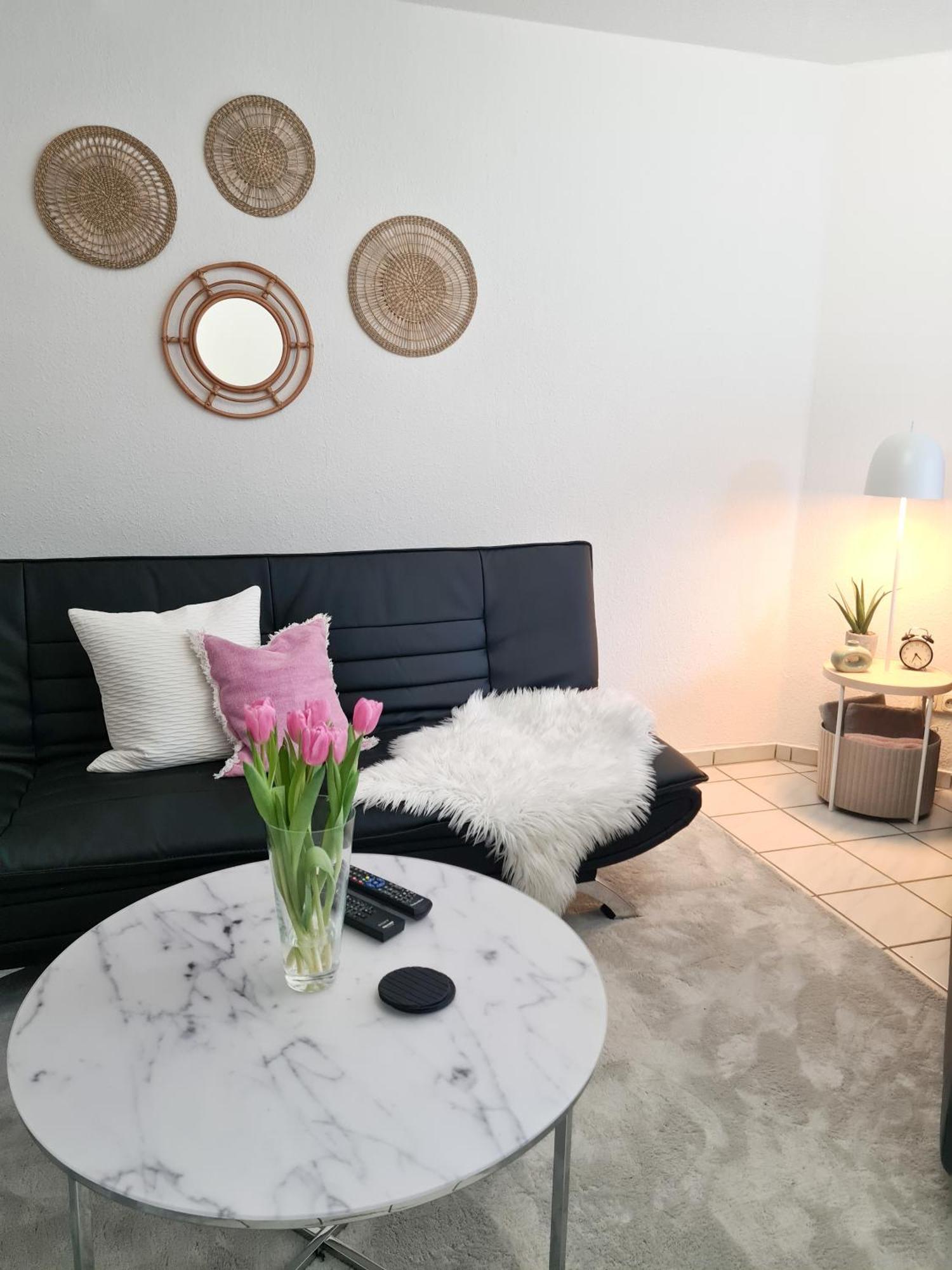 Rote Tuer - Landleben Pur! Apartment *